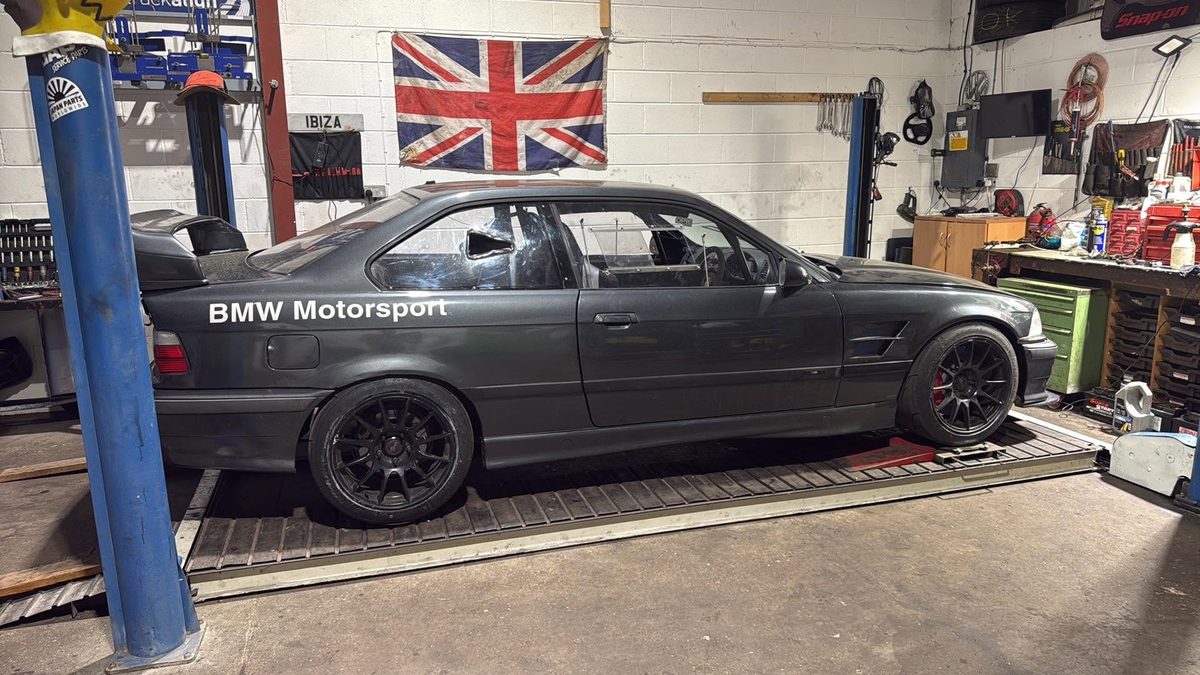 BMW E36 race car build