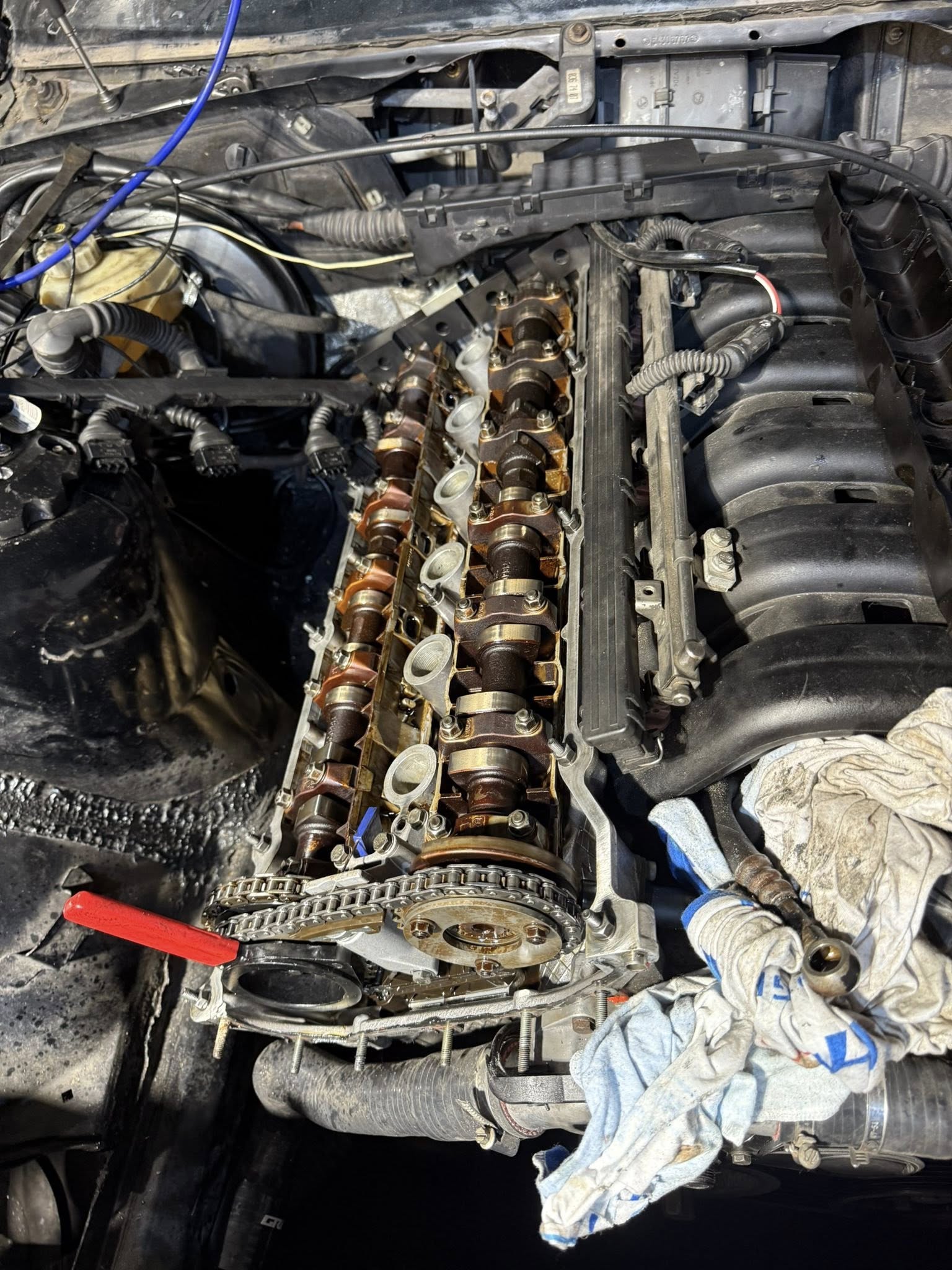 Engine rebuild detail